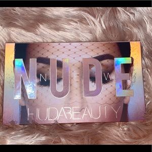 👛💅🏻Huda Beauty New Nude Palette💄👠